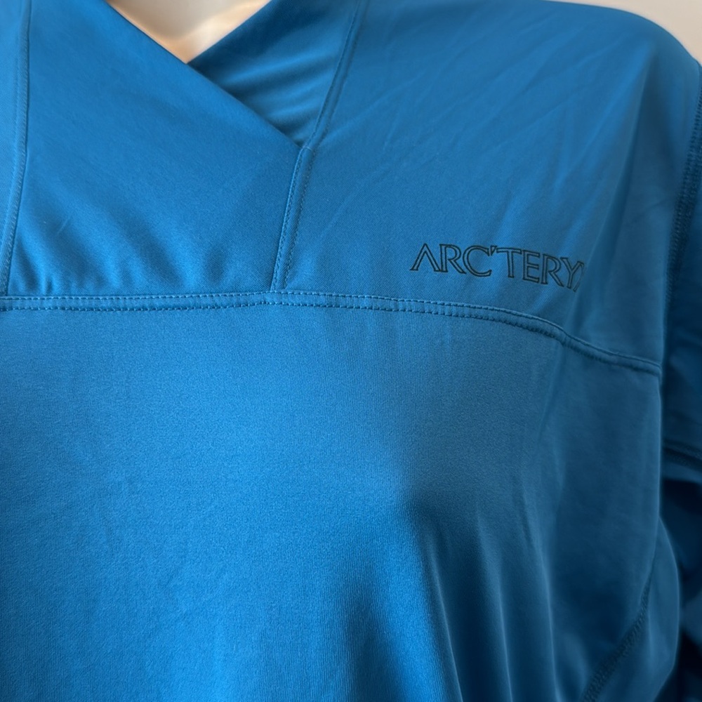 ARC'TERYX women’s performance undershirt long sleeve size medium blue - Picture 3 of 7